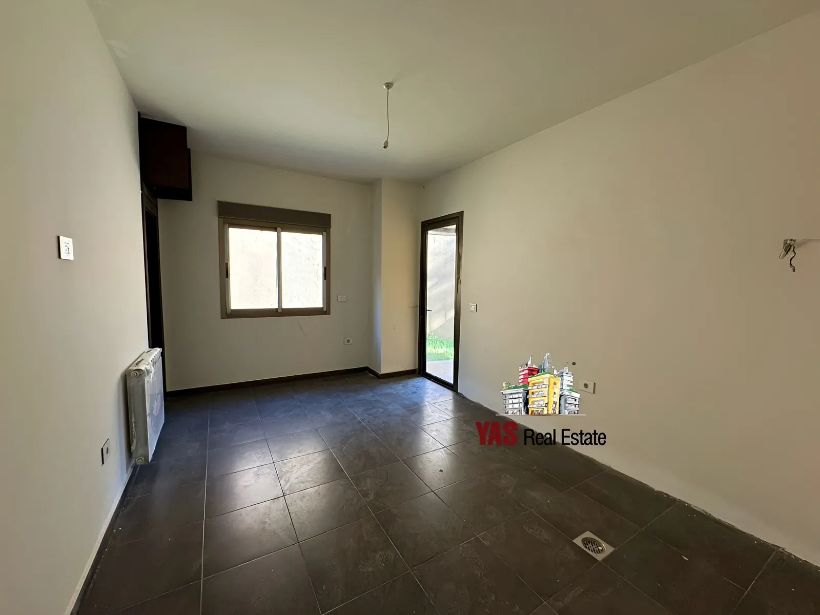 Apartment for Sale in Ballouneh