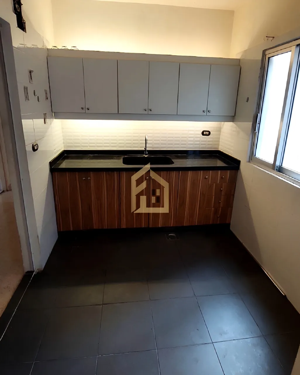 Apartment for rent in Mazraa, Bayrut, Lebanon