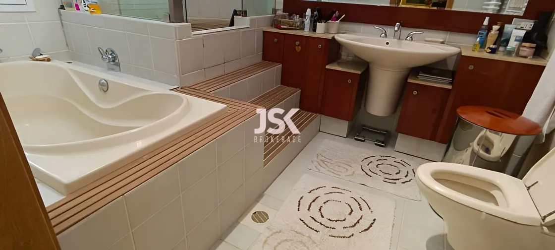 Villa for Sale in Faqra