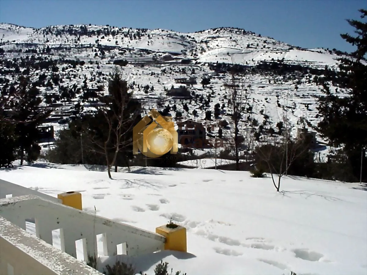Villa for sale in Lehfed