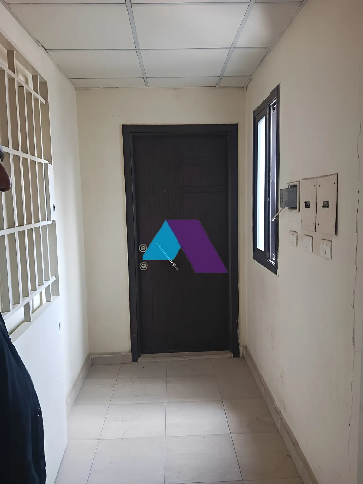 Office for Sale in Daoura