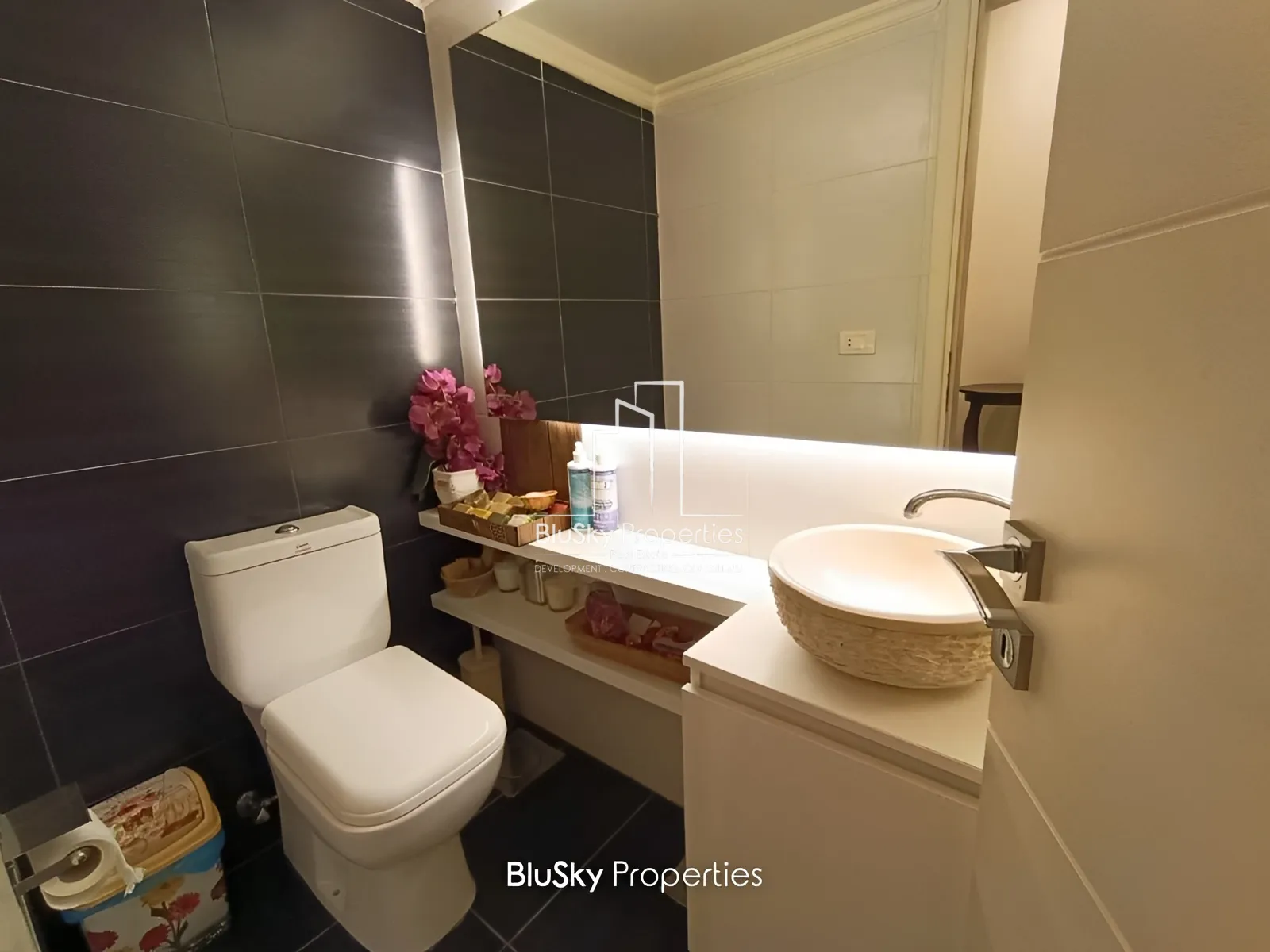 Apartment for Sale in Safra