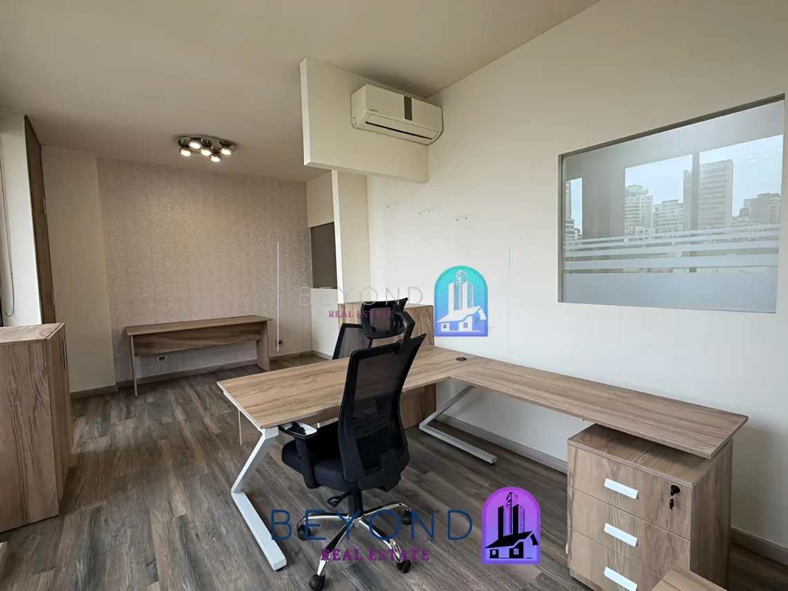 Office for rent in Ain Al Mraiseh, Beirut, Lebanon