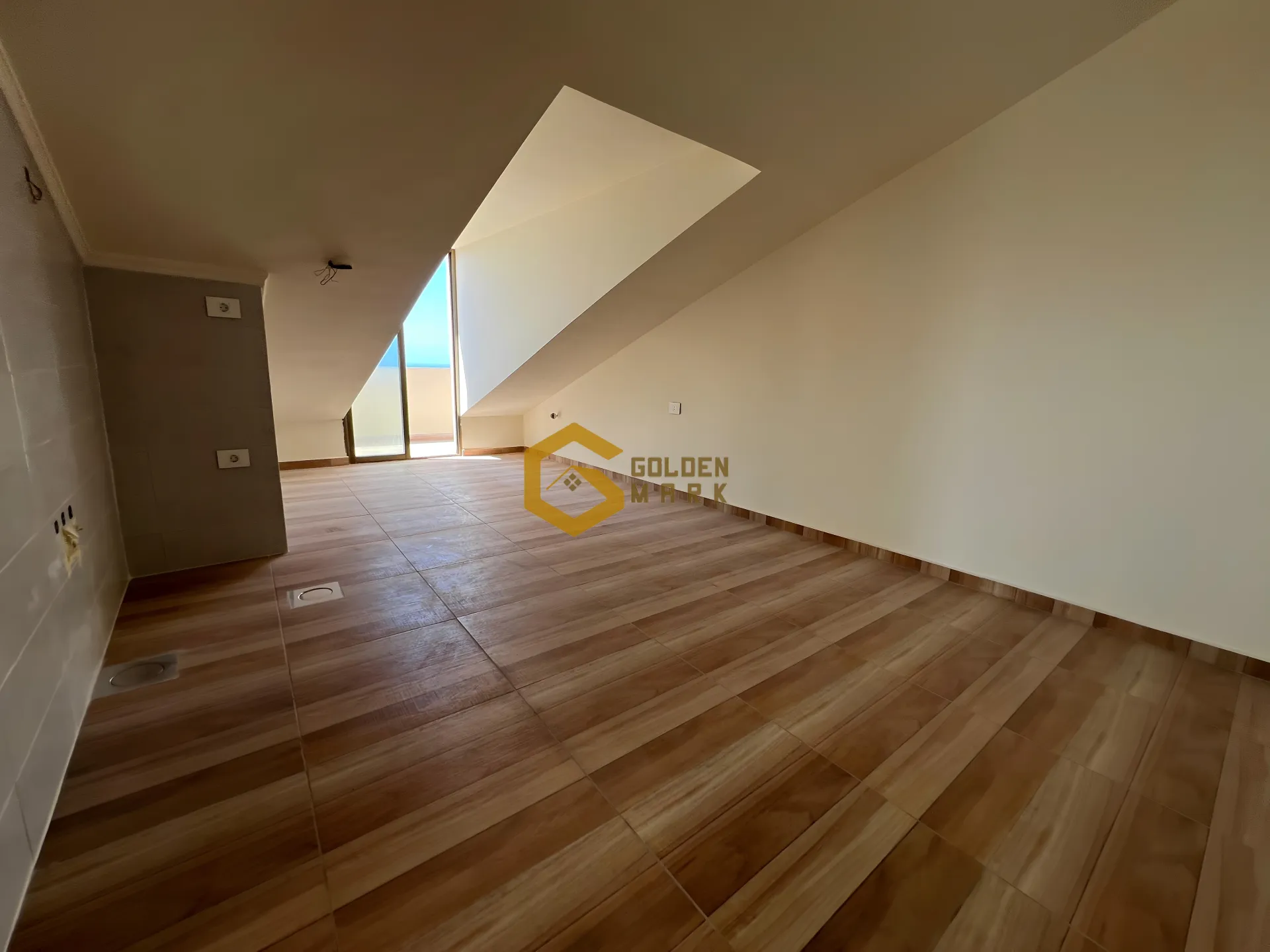 Duplex for Sale in Jeddayel