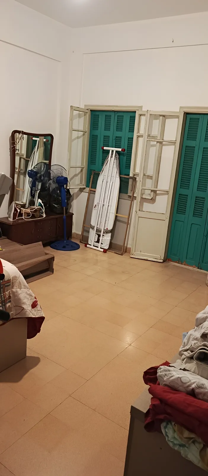 Apartment for sale in Forn El Chebbak