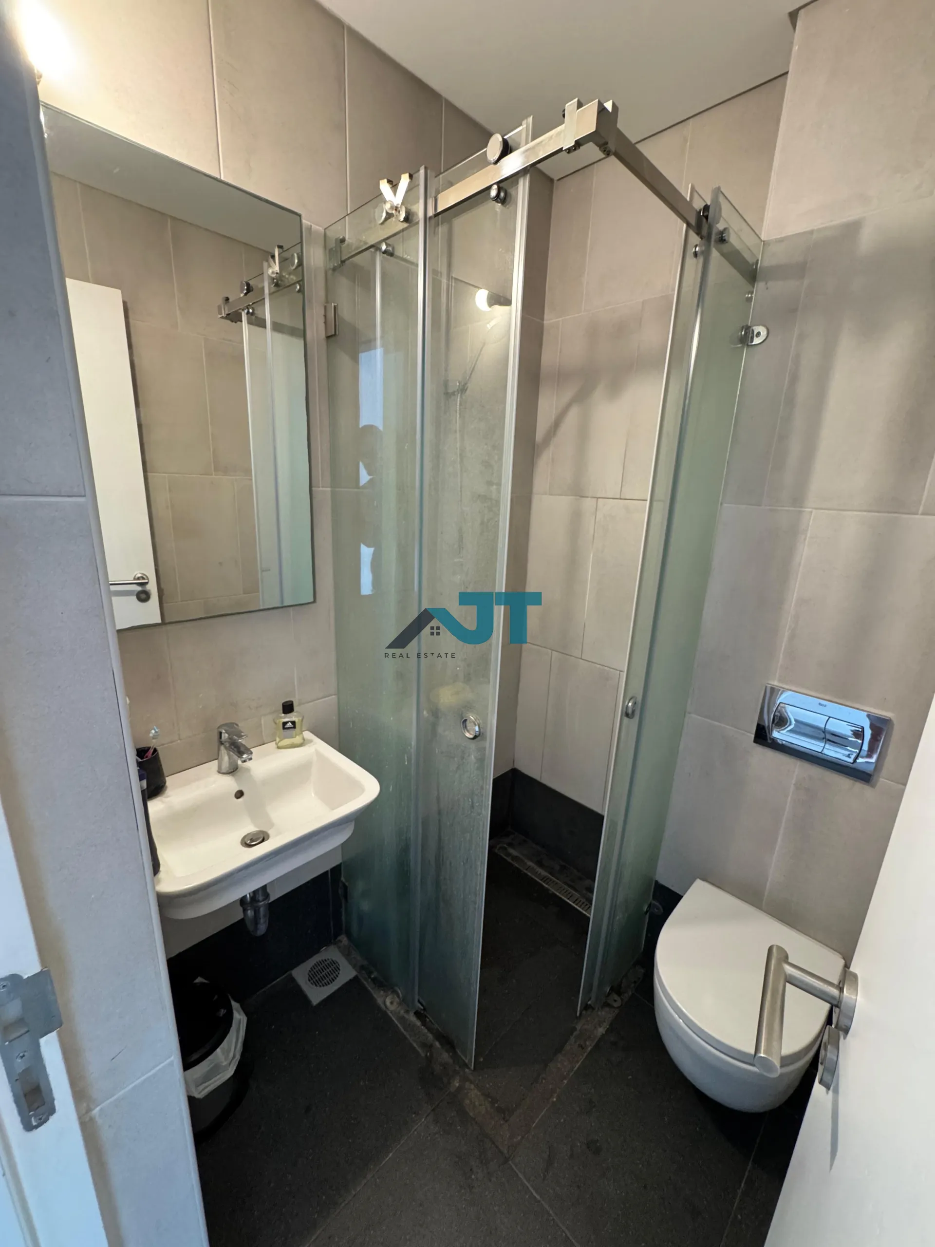 Apartment for rent in Monot, beirut, lebanon