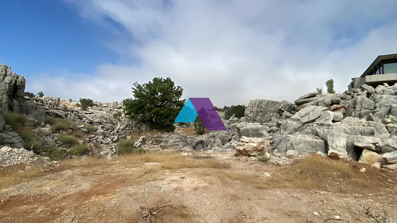 Land for Sale in Faqra