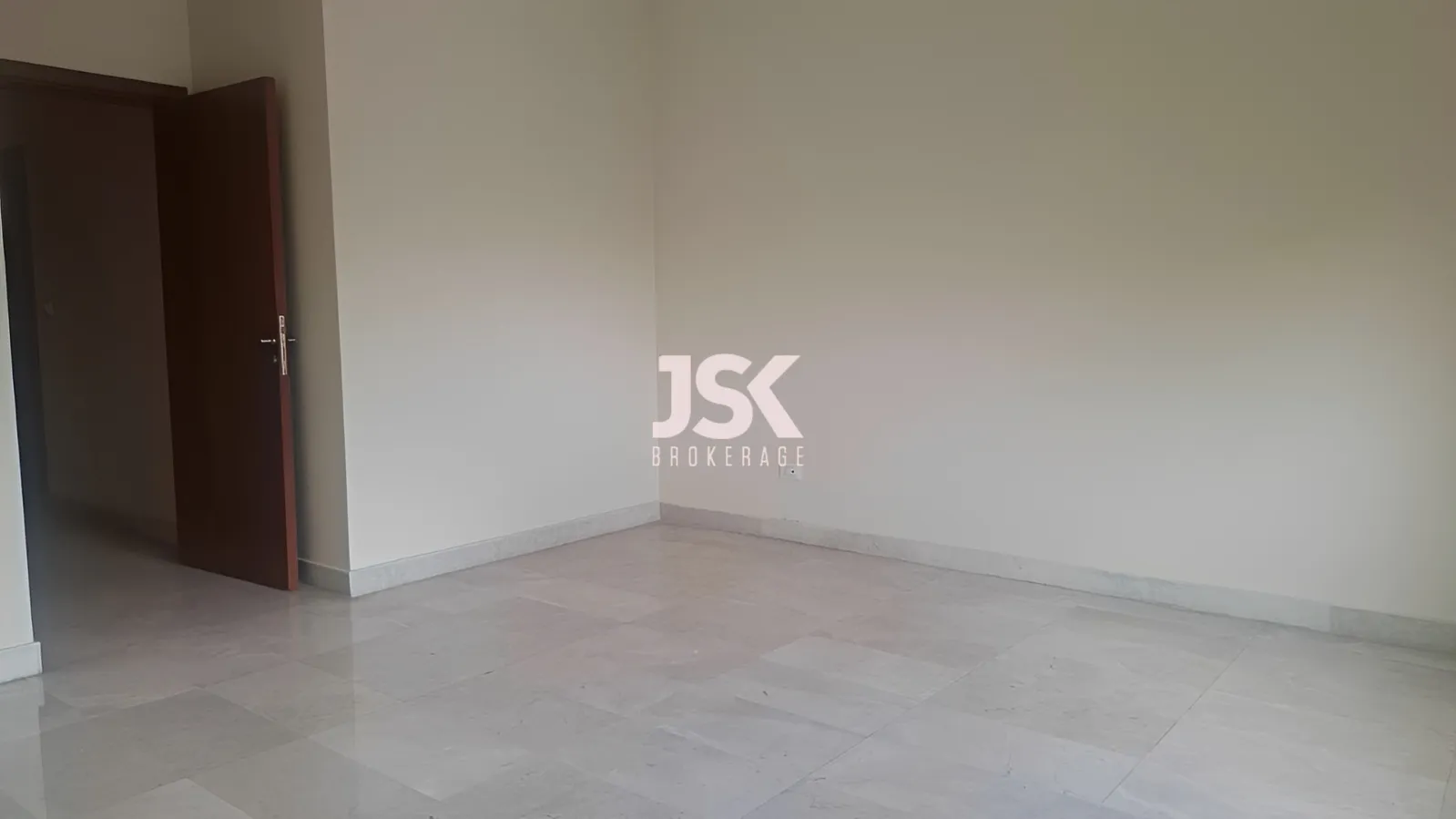 Apartment for Sale in Bir Hasan
