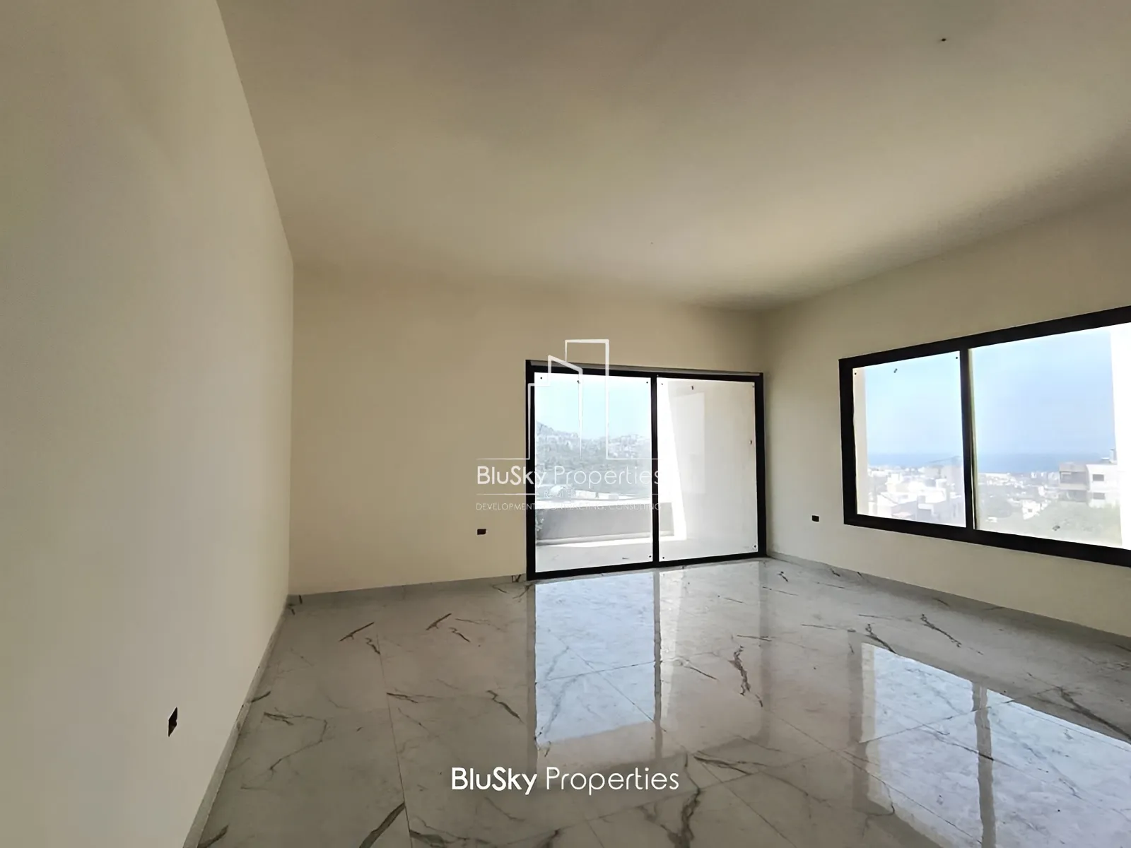Apartment for Sale in Bouar - 2 bed, 2 bath