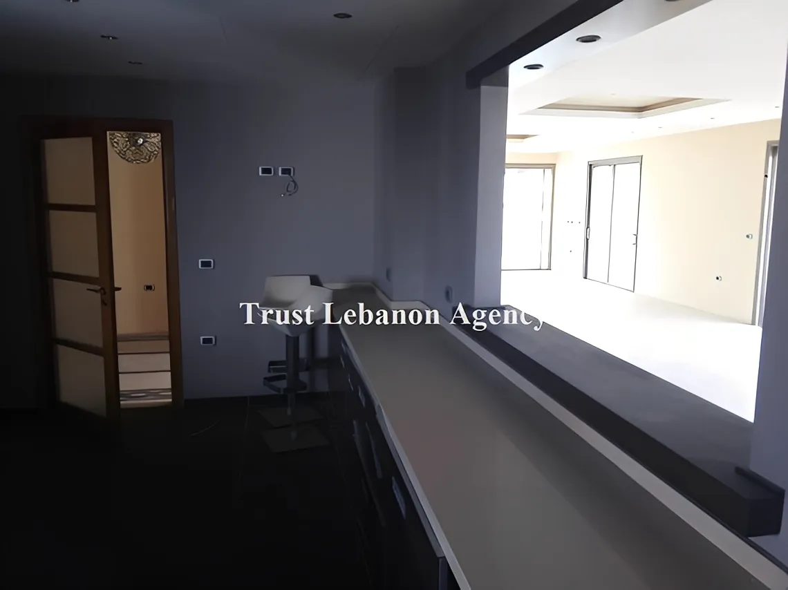 Apartment for Sale in Ramlet El Bayda Beirut