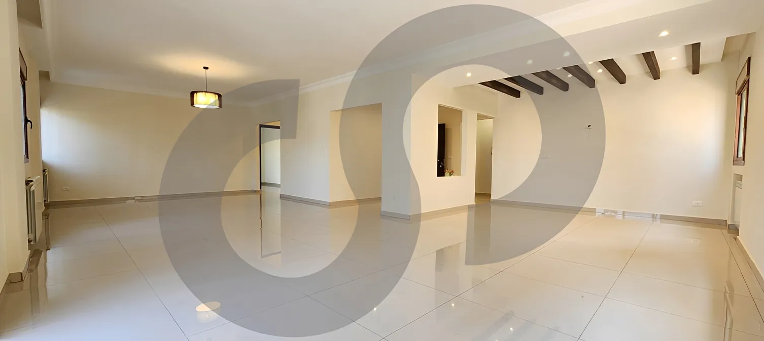 Building for Rent in Mazraat Yachoua