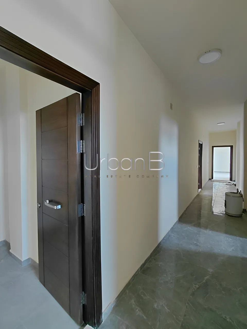 Office for rent in Baouchriyeh