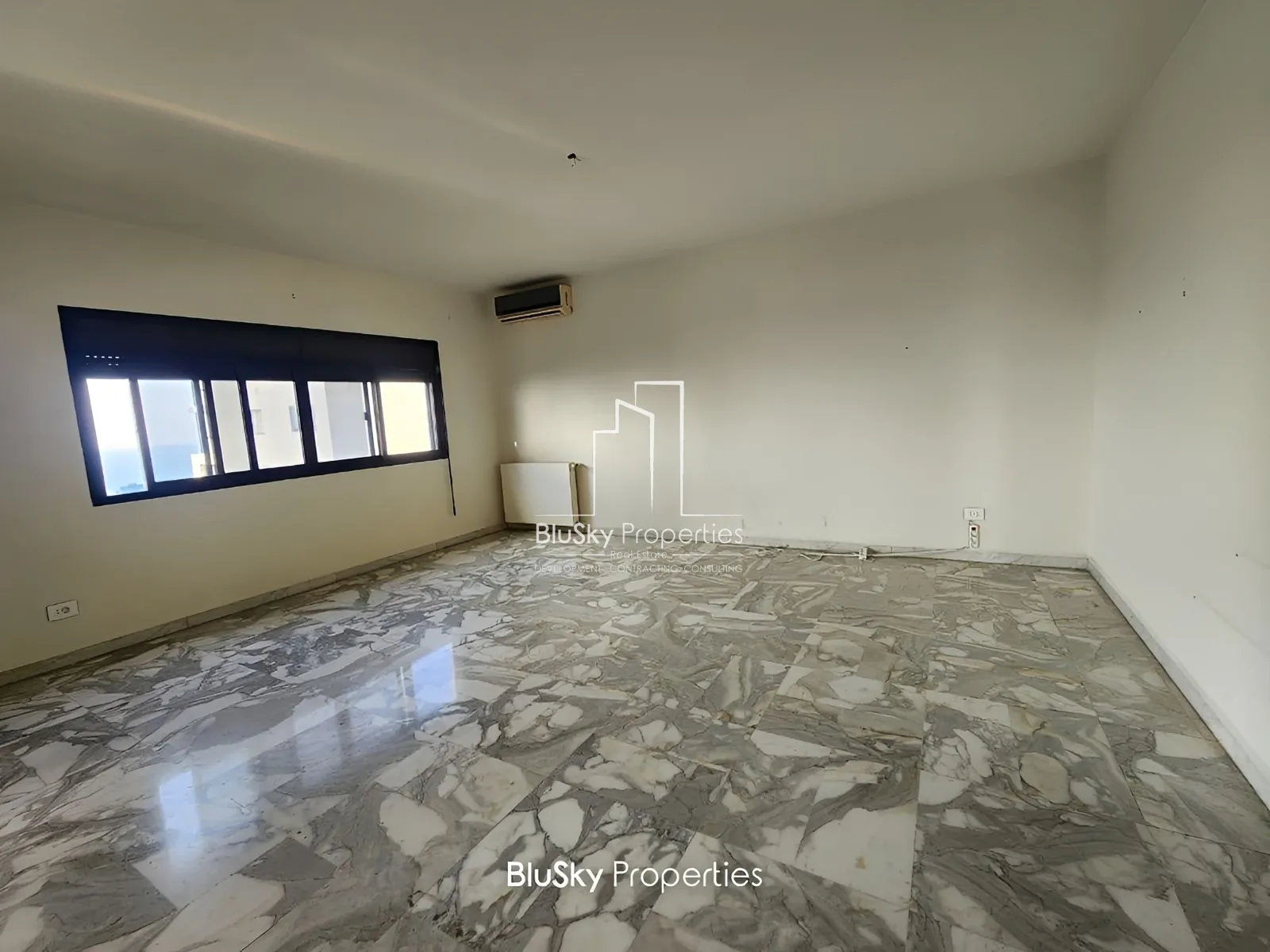 Apartment for Sale in Naccach - 3 bed, 4 bath