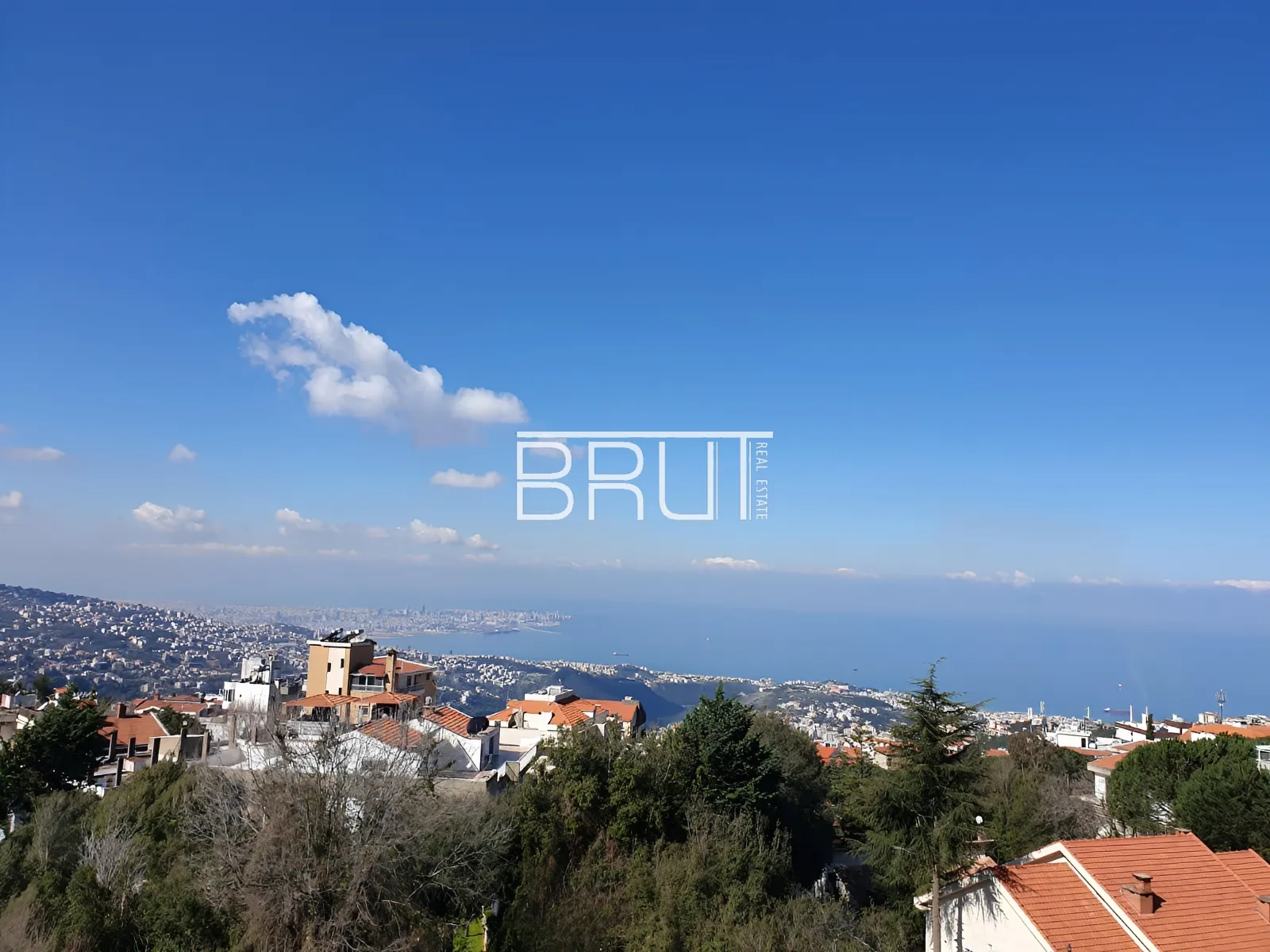 Apartment for Sale in Ballouneh