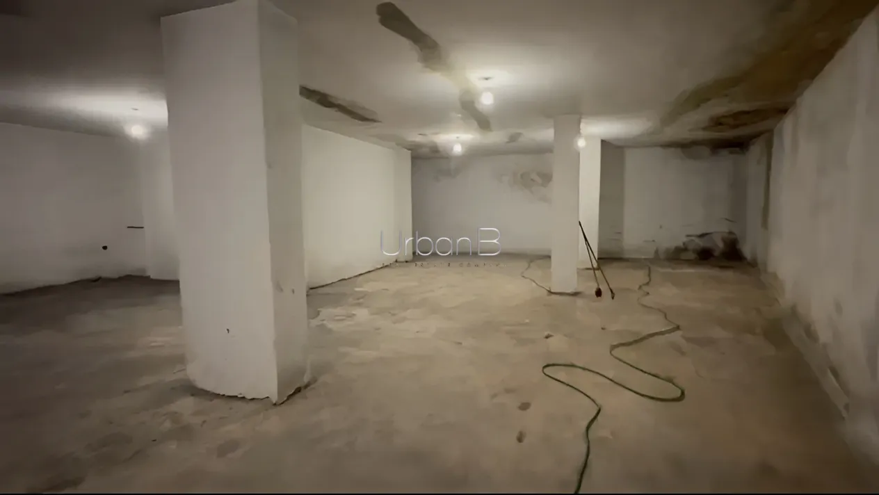 Warehouse for rent in Ain el tineh, beirut, lebanon