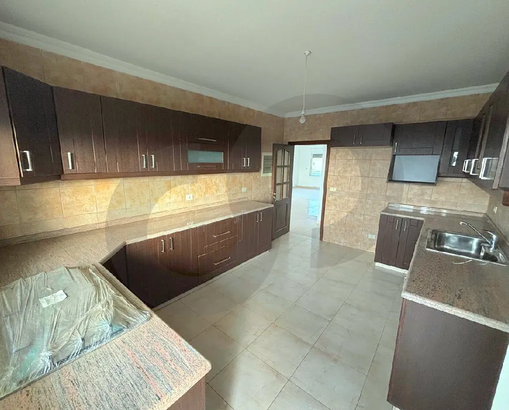 Apartment for Sale in Adonis
