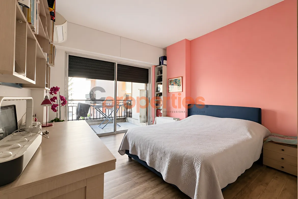 Apartment for Sale in Hamra