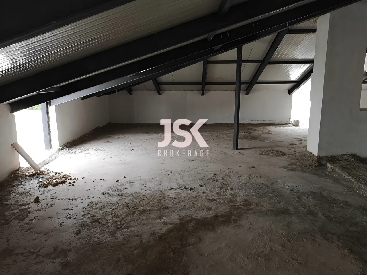 Apartment for Sale in Mar Roukoz - 3 bed, 3 bath