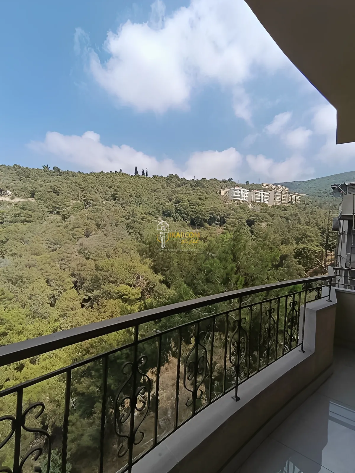 Apartment for Sale in Roumieh