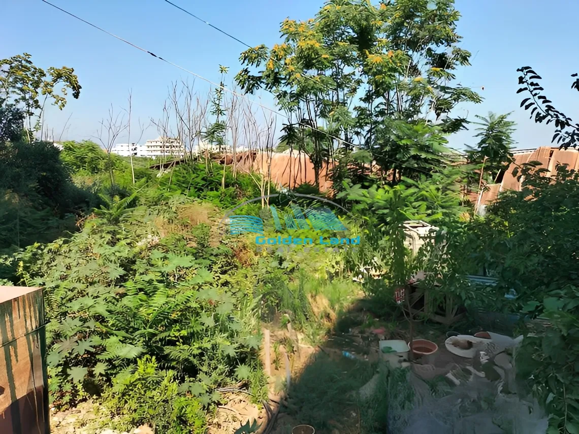 Land for Sale in Chouaifet El Aamroussieh, Lebanon
