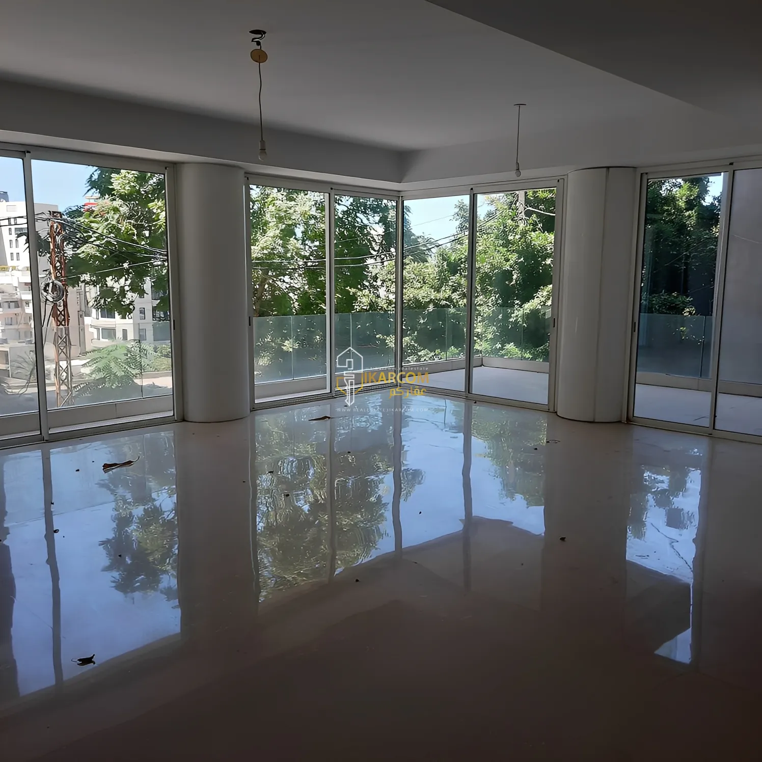 Apartment for Sale in Achrafieh - 3 bed, 4 bath