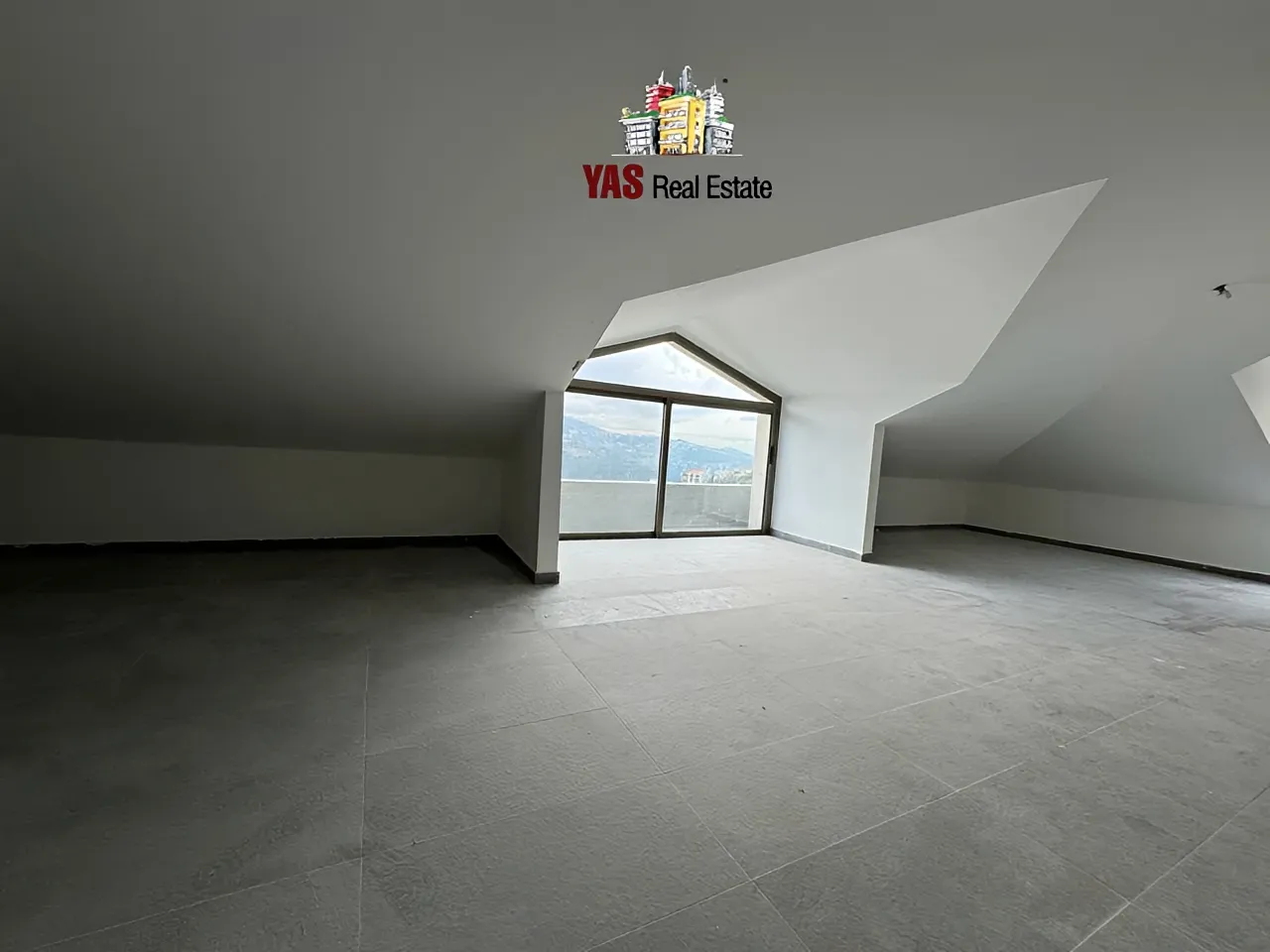 Apartment for Sale in Ajaltoun