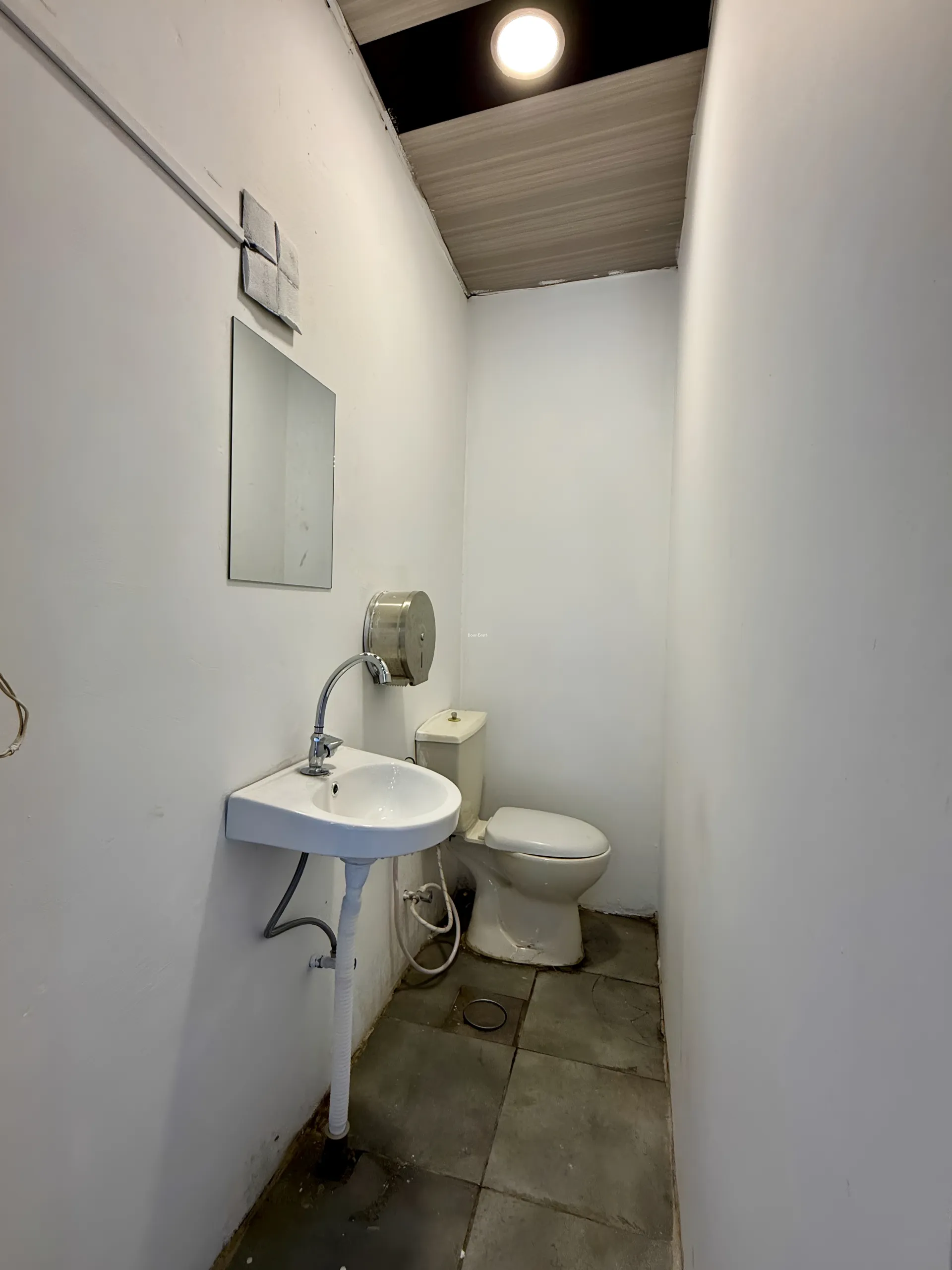 Shop for rent in Achrafieh, beirut, lebanon