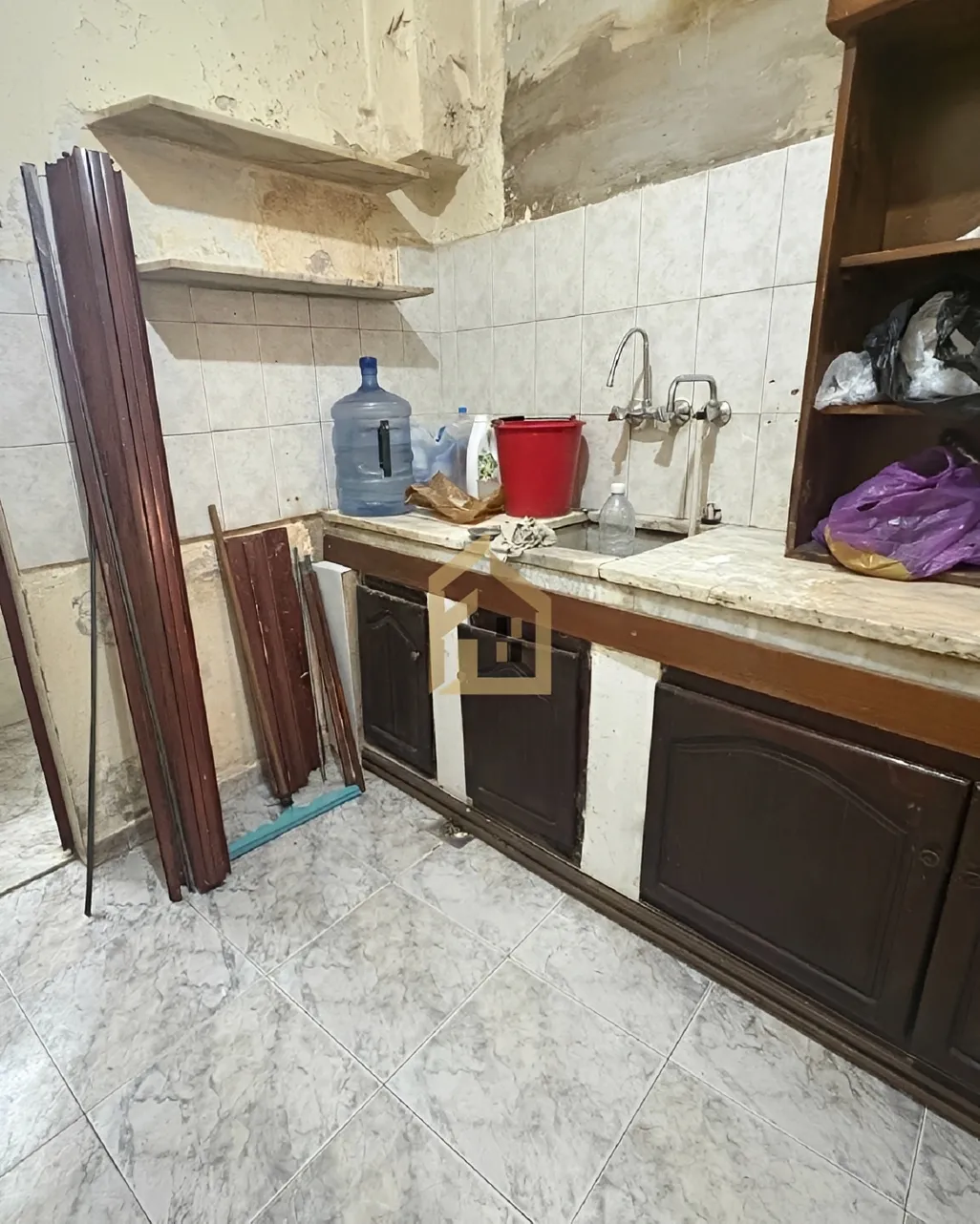 Apartment for rent in Tarik El Jdideh, Bayrut, Lebanon - 1 bed, 1 bath
