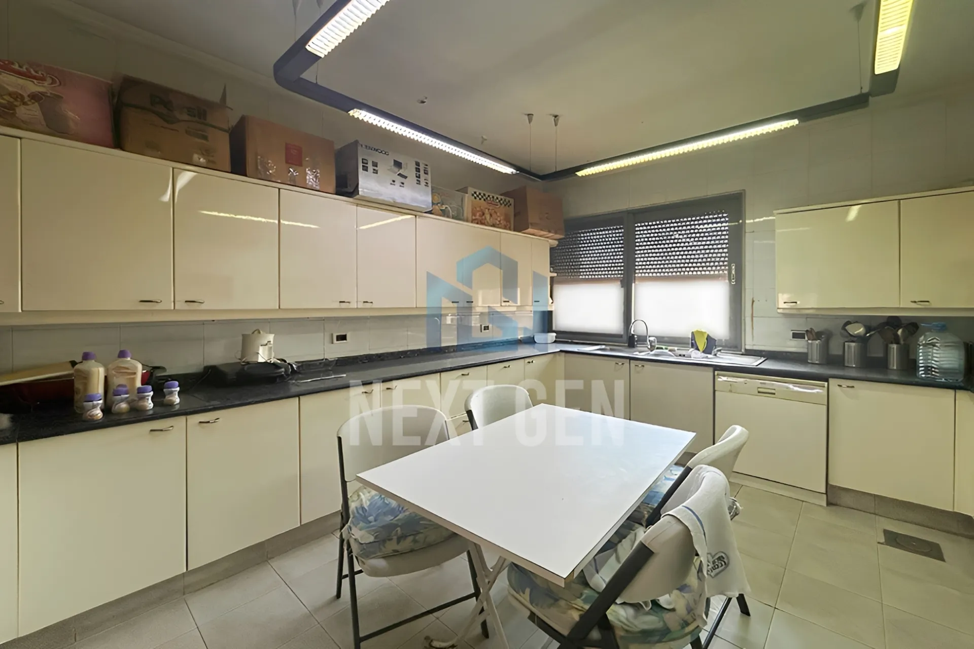 Apartment for sale in Tallet Khayat, Beirut, Lebanon