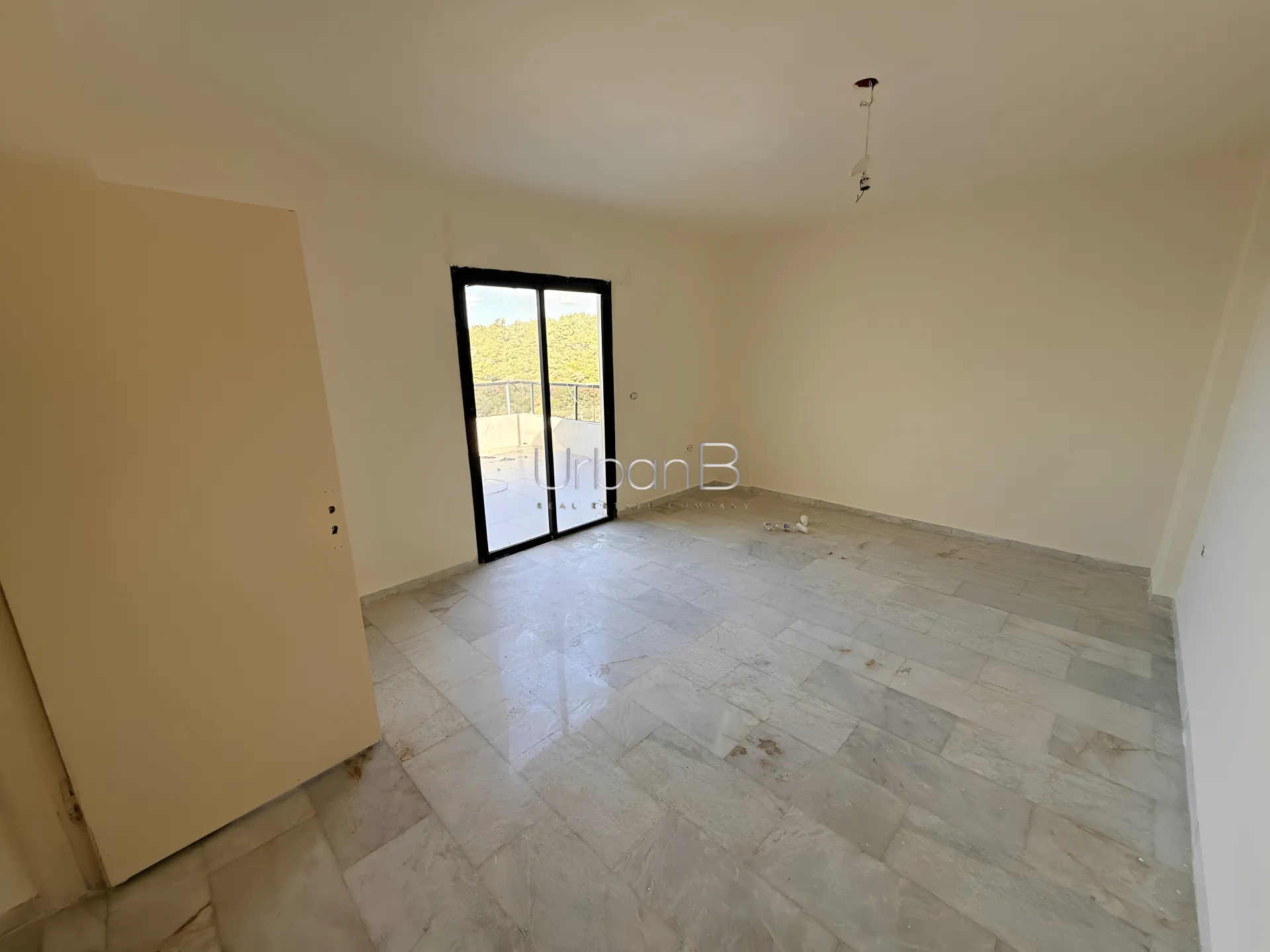 Apartment in Dawhet el hoss, aley