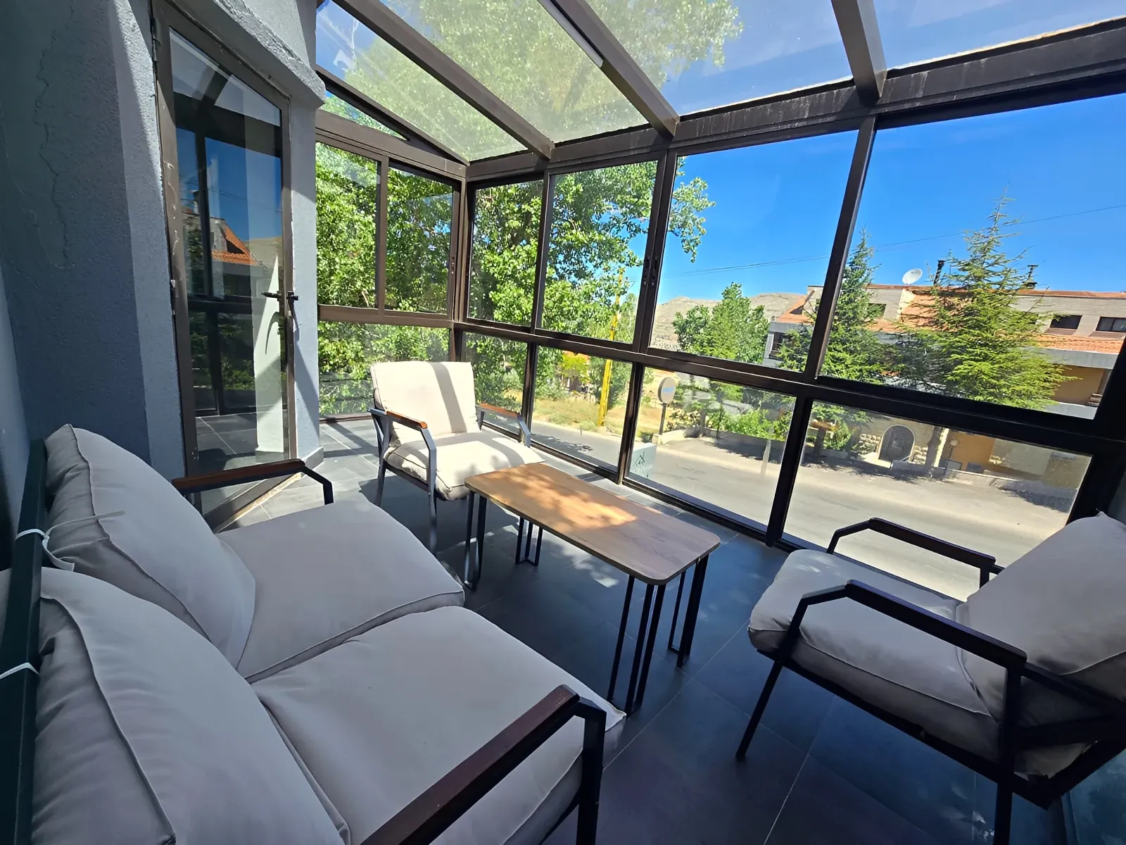 Penthouse for sale in Kfardebian - 2 bed, 1 bath