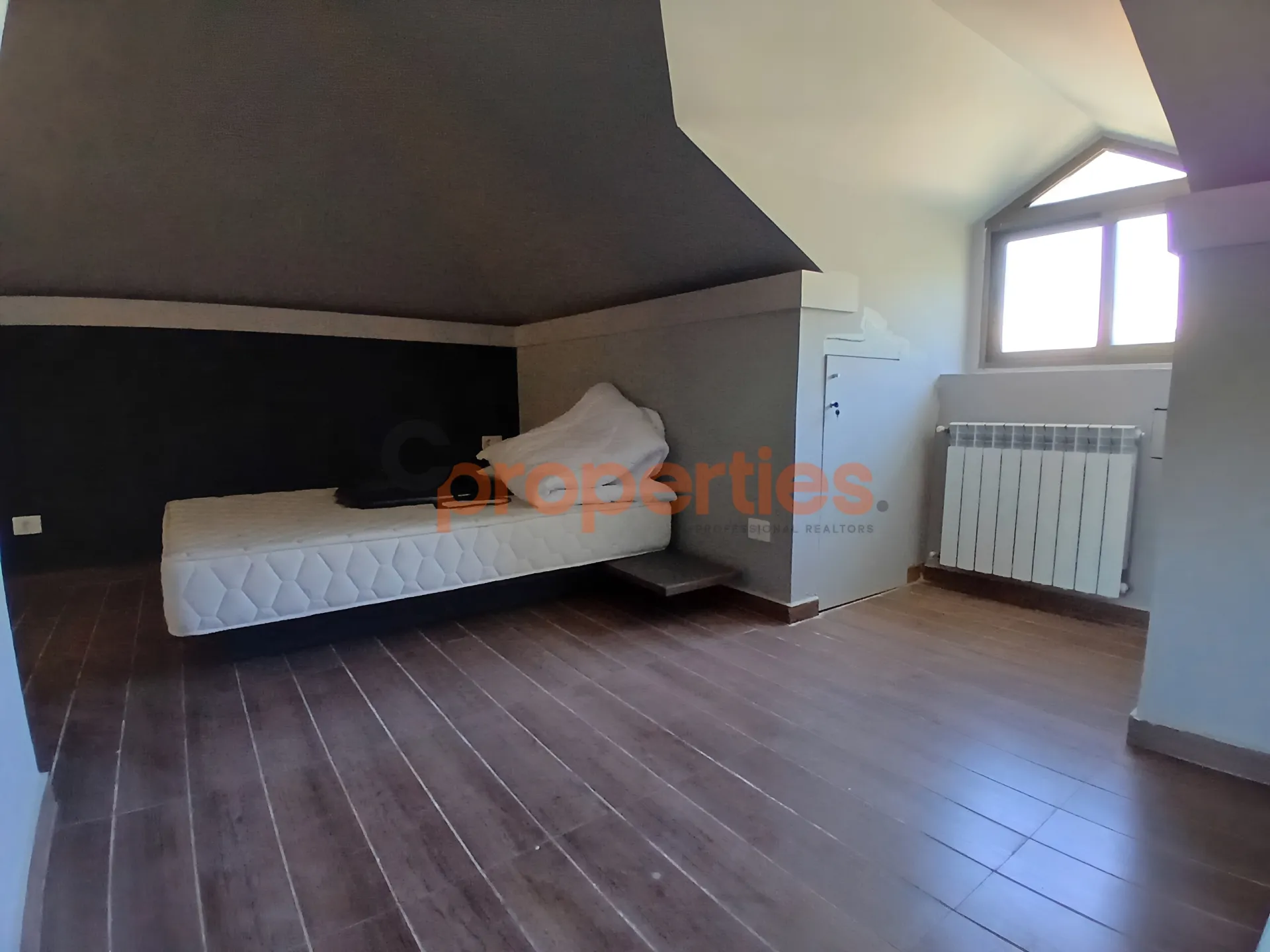 Apartment for Sale in Khenchara & Jouar