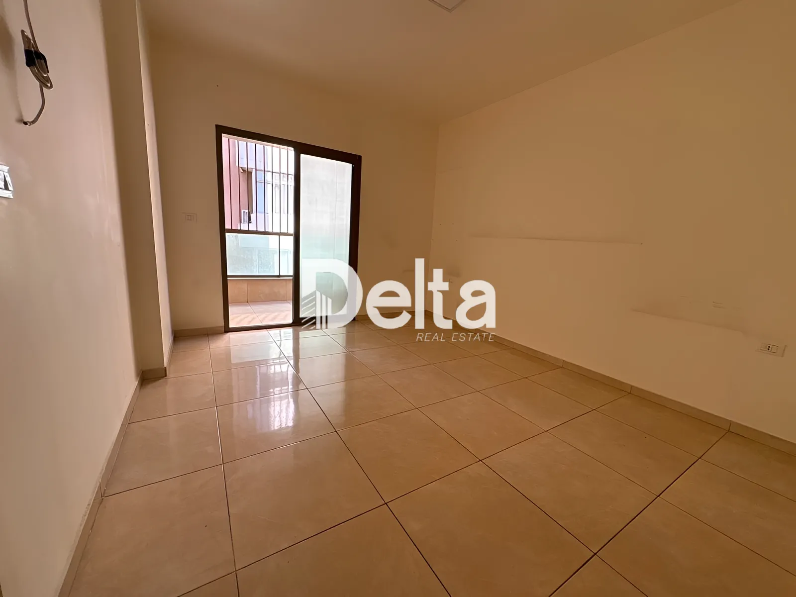 Apartment for rent in Zarif, beirut, lebanon - 3 bed, 4.0 bath
