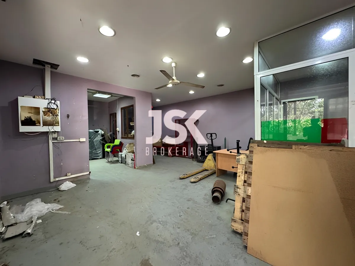 Warehouse for rent in Hazmieh