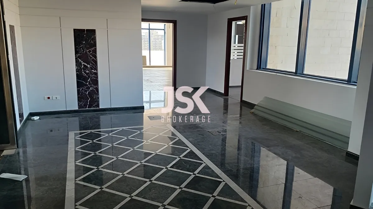Office for rent in Dbayeh