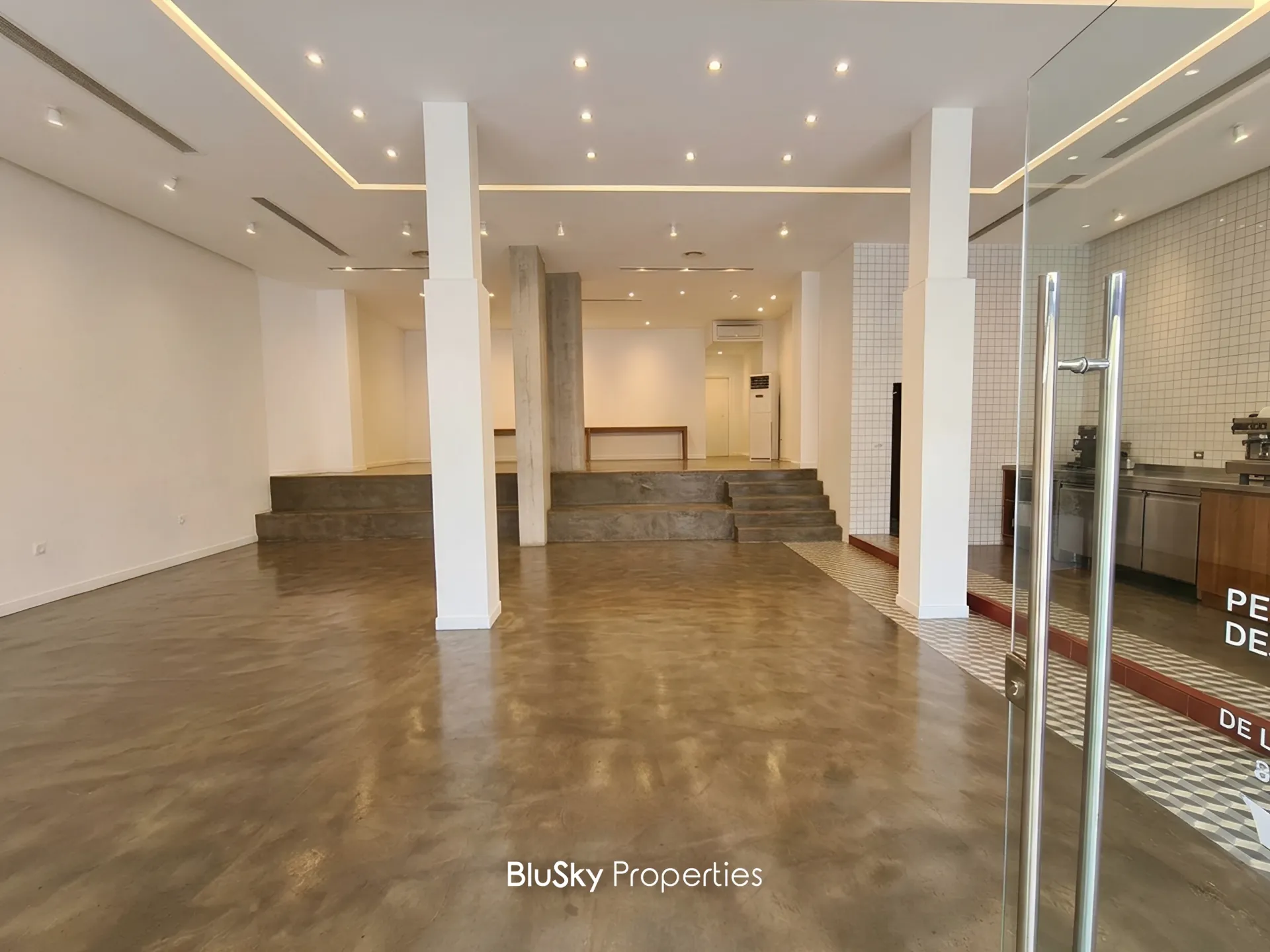 Shop for rent in Jal El Dib
