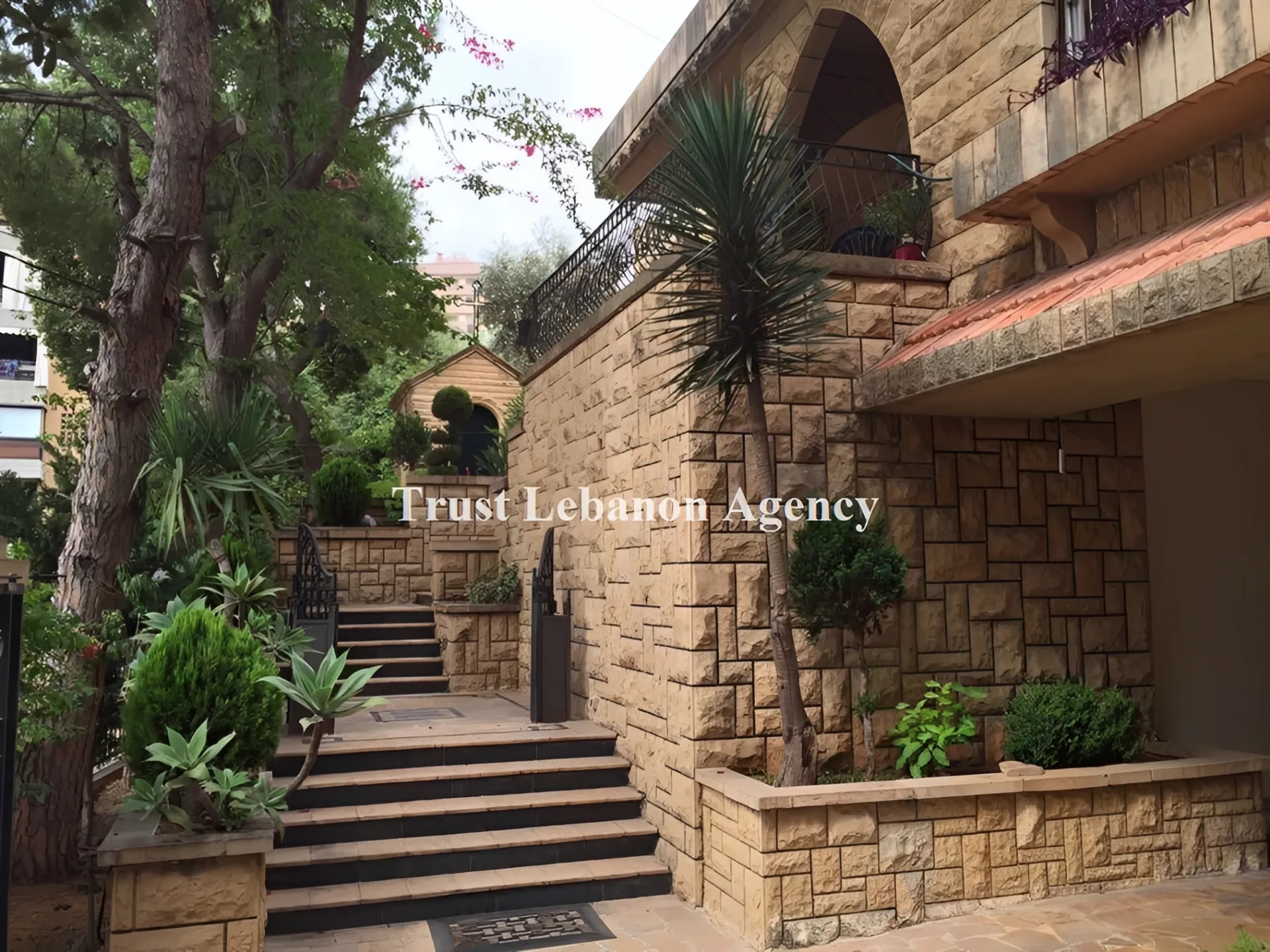 Villa for Sale in Metn Mansourieh Lebanon - 5 bed, 4 bath