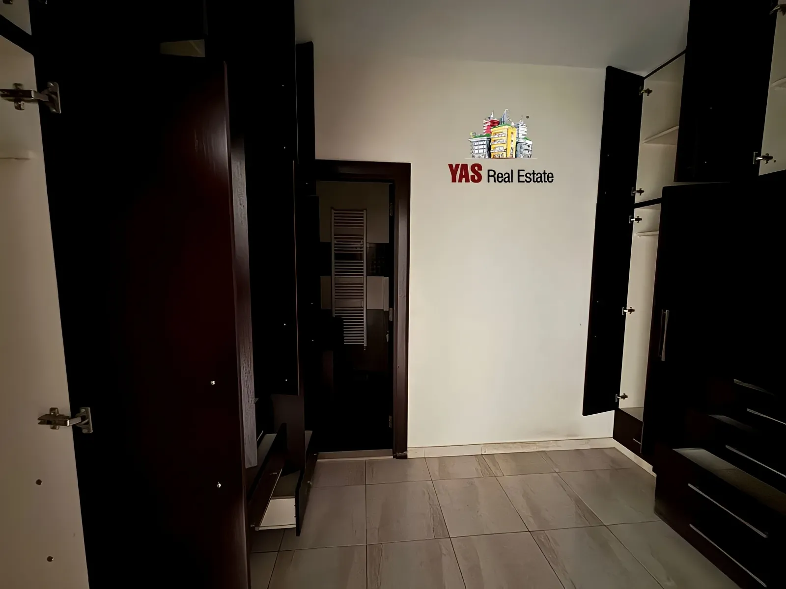 Apartment for Sale in Ballouneh