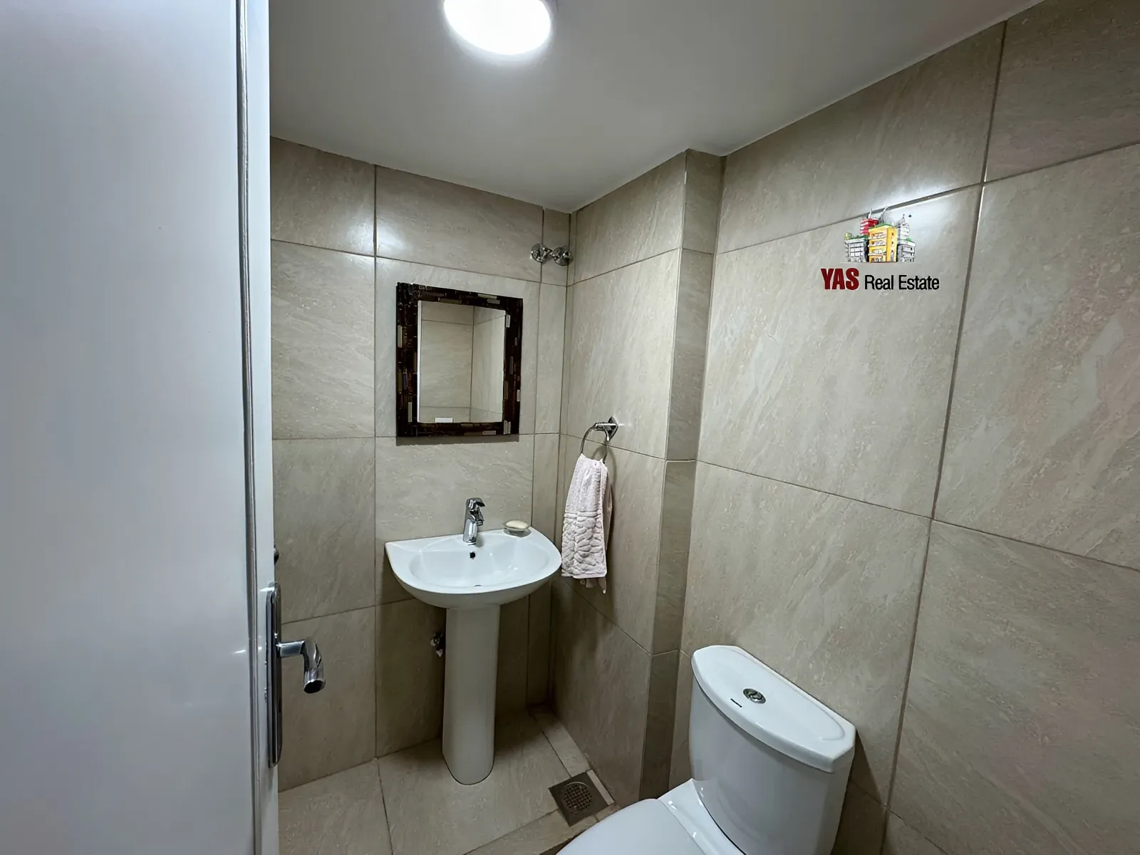 Apartment for Sale in Ballouneh
