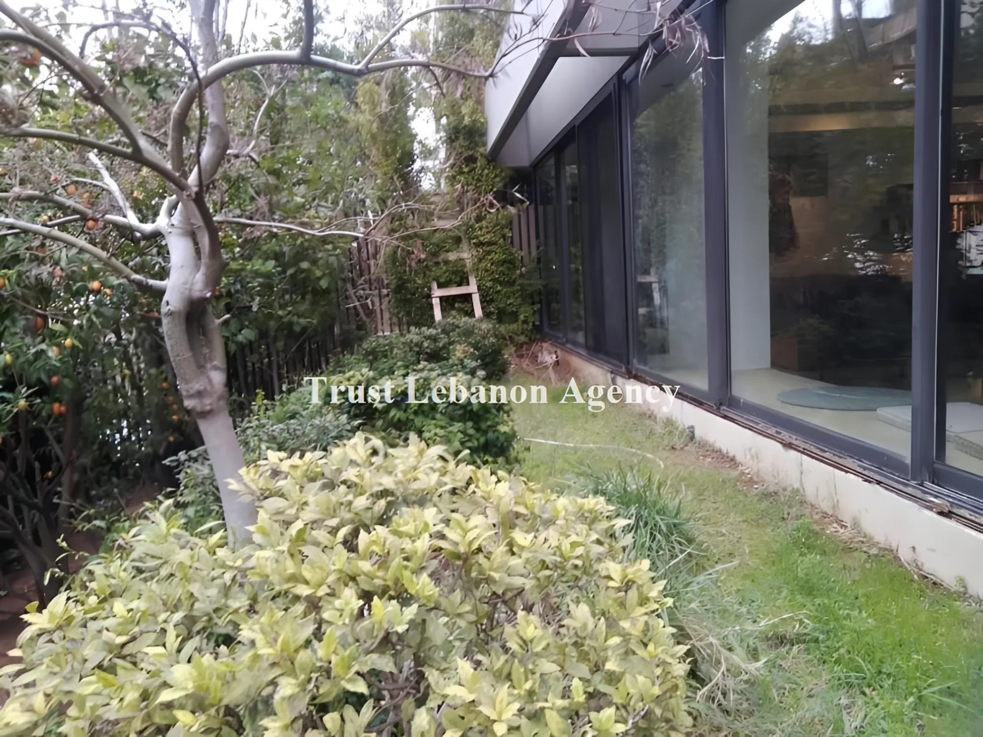 Apartment for Sale in Baabda yarzeh - 2 bed, 4 bath