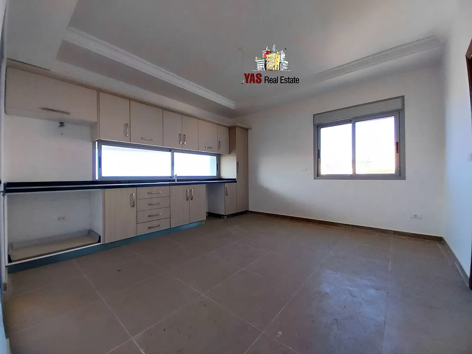 Apartment for Sale in Haret Sakhr - 3 bed, 5 bath