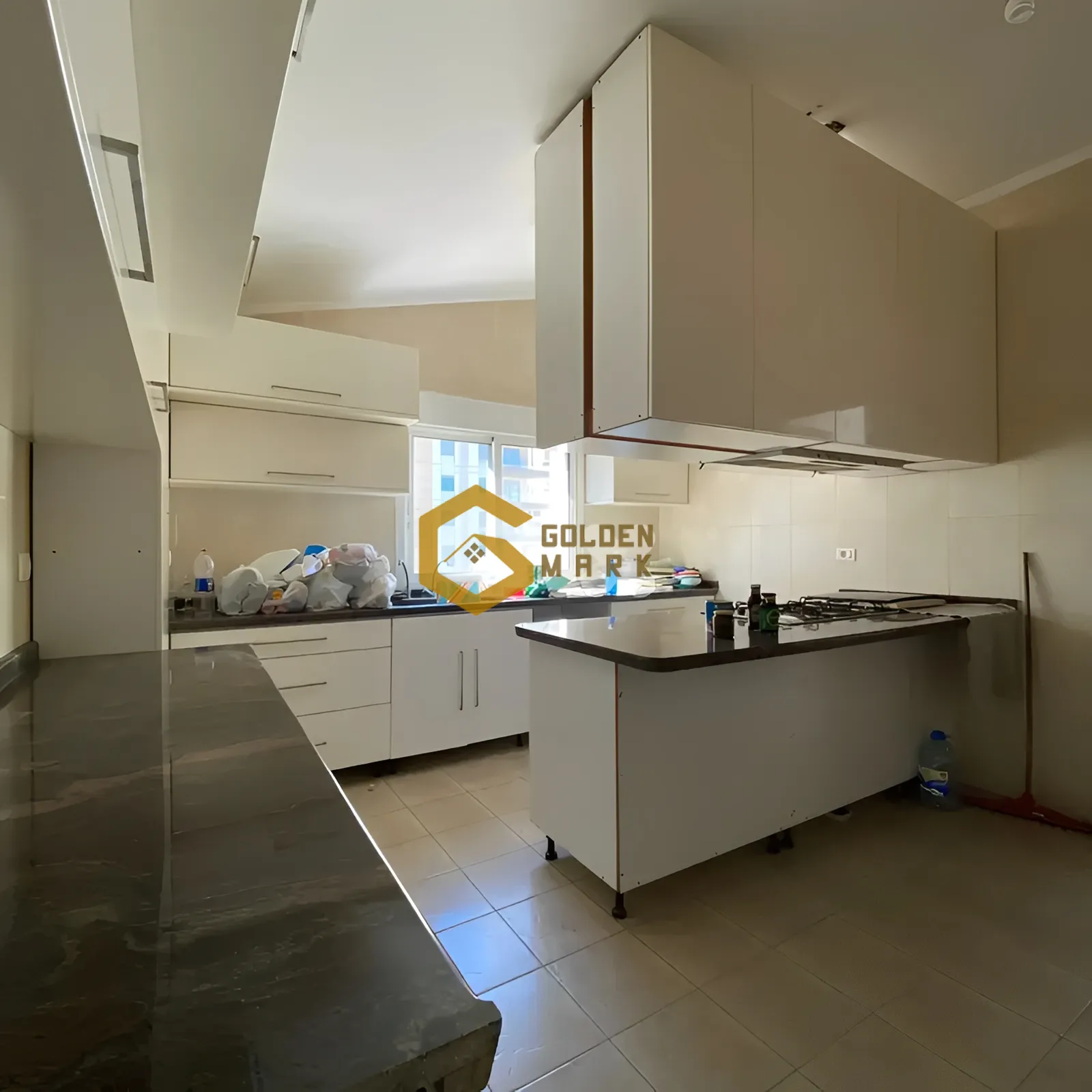 Loft for sale in Haret Sakher