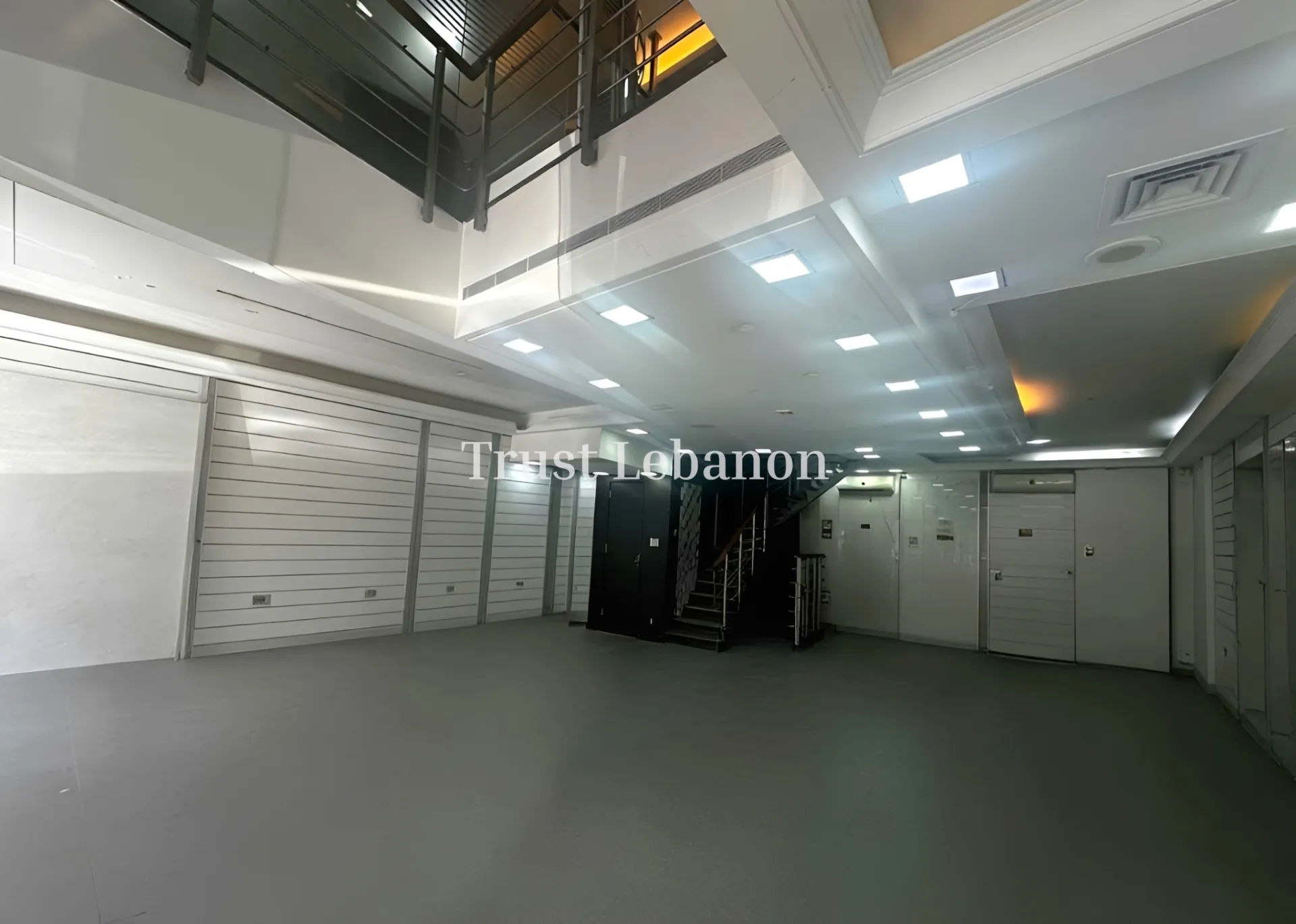Showroom for rent in Horch Tabet, Lebanon