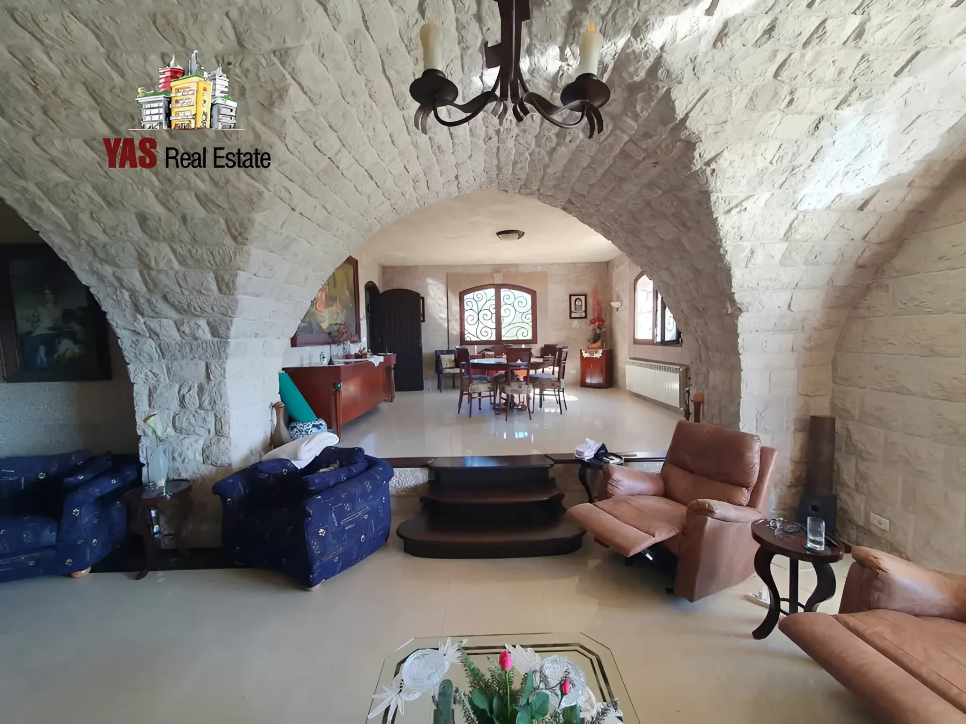 Villa for Sale in Ajaltoun
