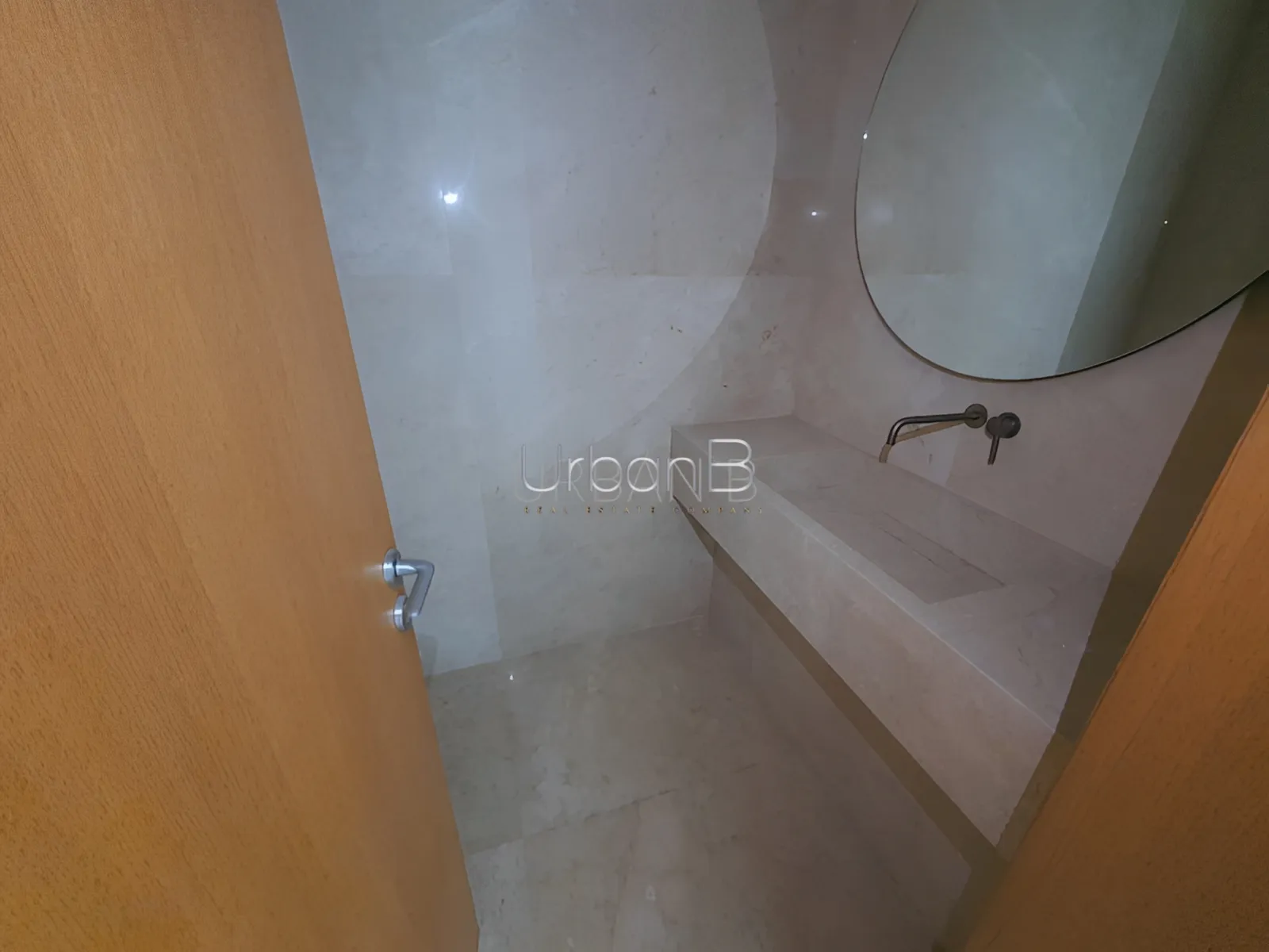 Residential in Ain el mraiseh, beirut, lebanon