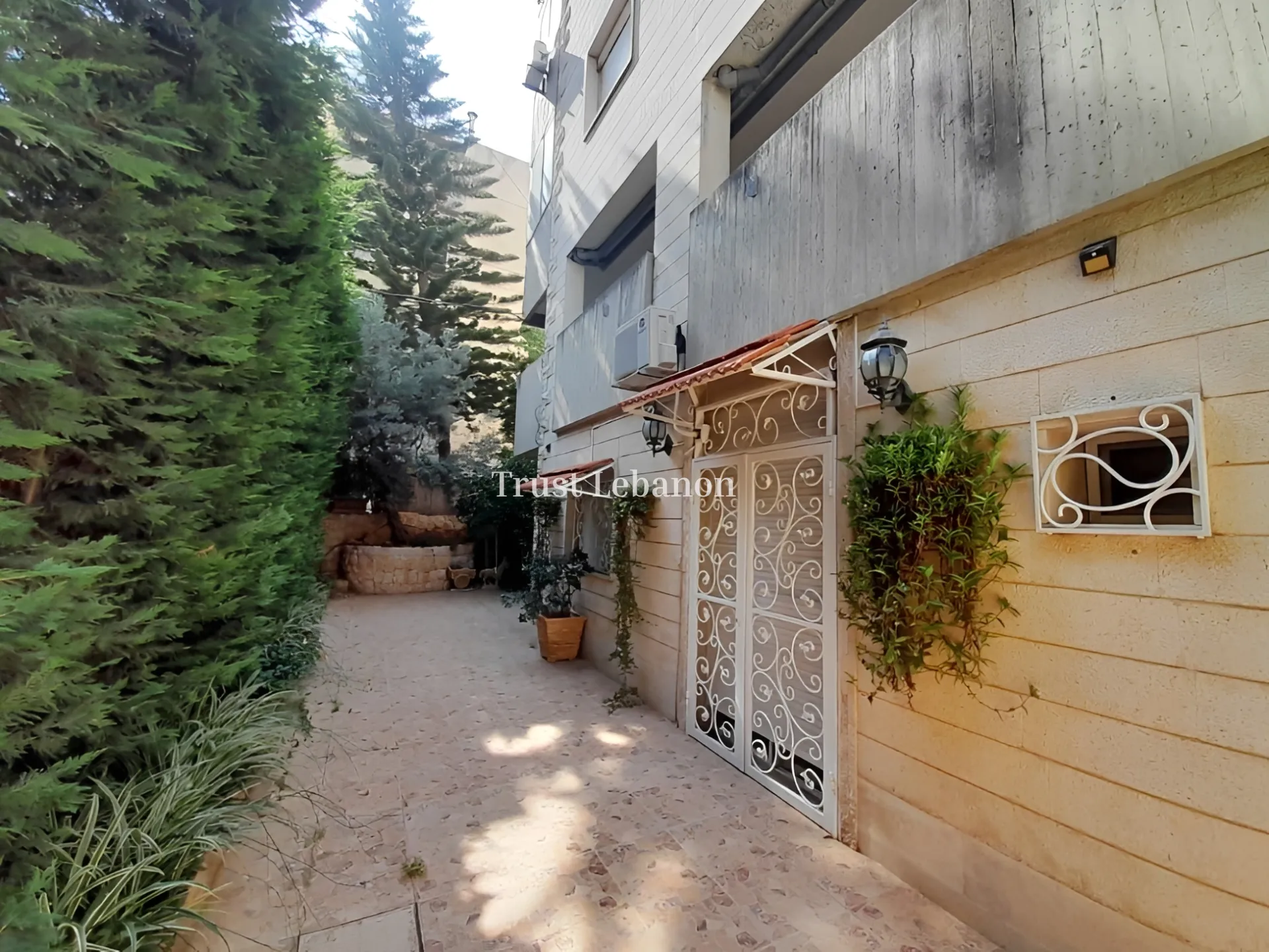 Apartment for sale in Beit Meri, Lebanon - 3 bed, 4 bath