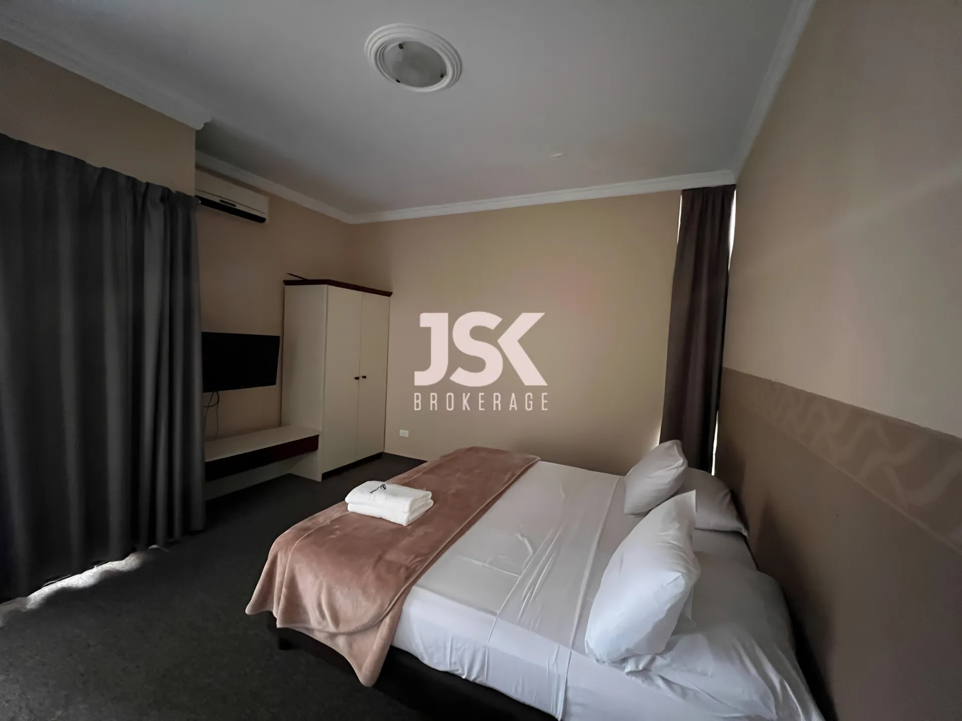 Hotel for Sale in Kfar Hbab