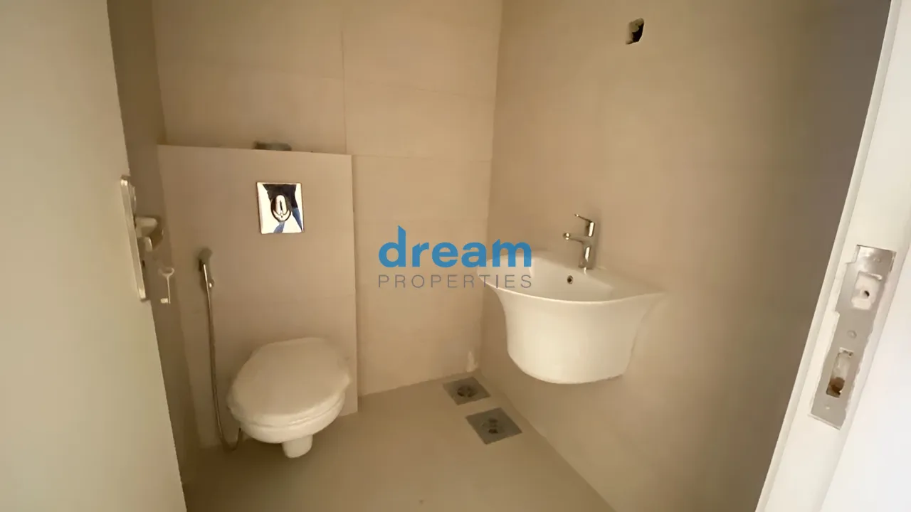 Apartment for sale in Adliyeh, Beirut, Lebanon