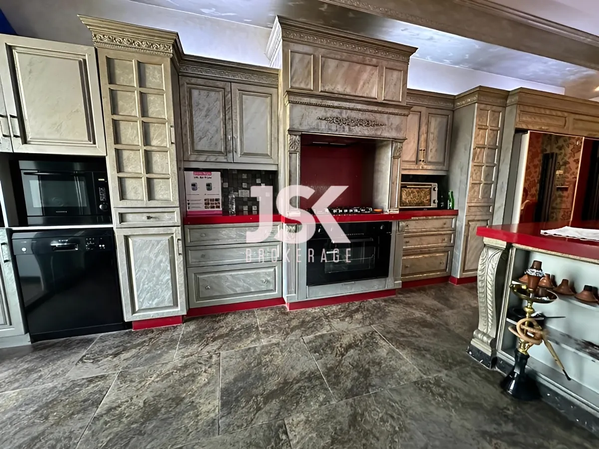 Apartment for Sale in Raoucheh, Beirut, Lebanon