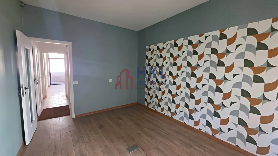 Office for rent in Badaro